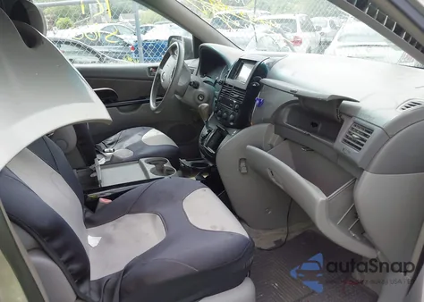 2004 Toyota Sienna Le z USA, uszkodzony, nr VIN 5TDBA23CX4S002591